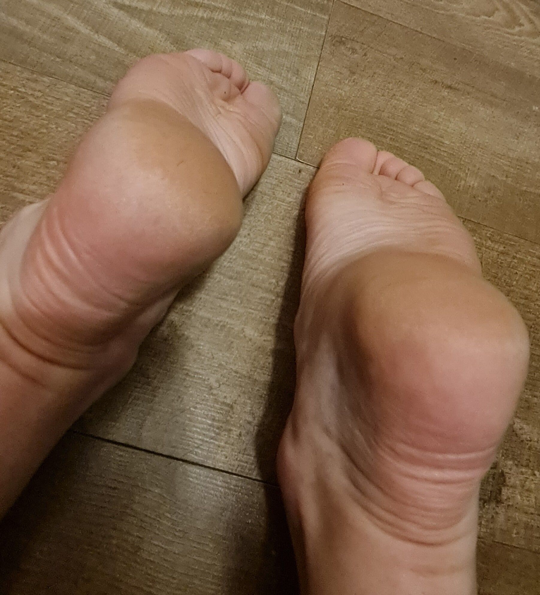 Wrinkled Feet Soles And Smooth Ass Body #9
