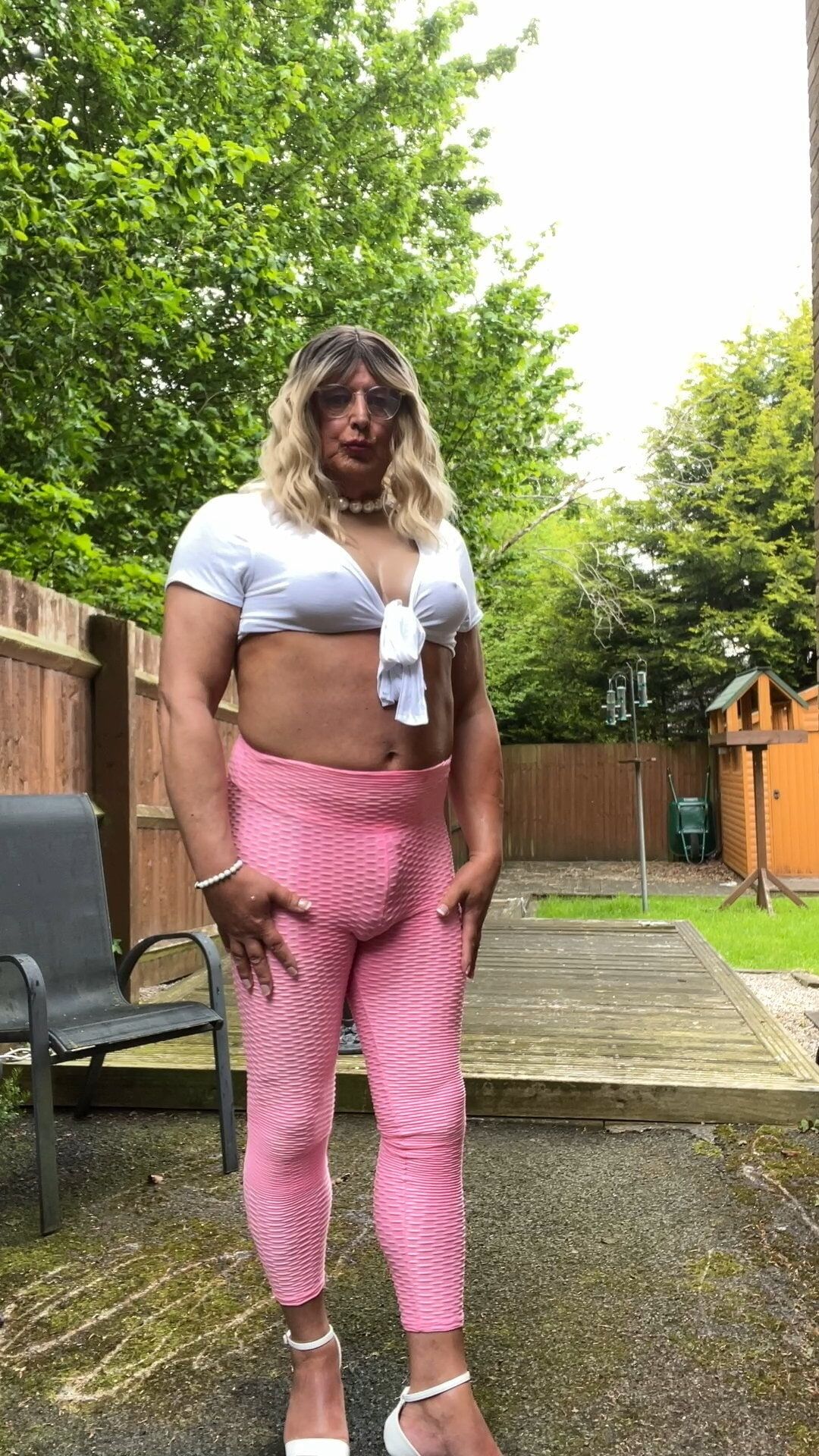 Amateur crossdresser kellycd2022 in pink leggings #35