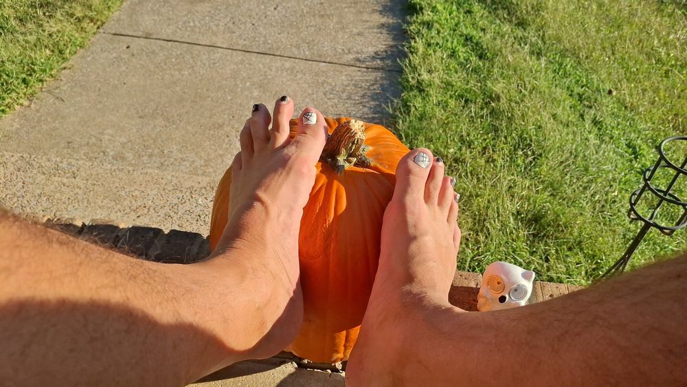 Pumpkin feet #18