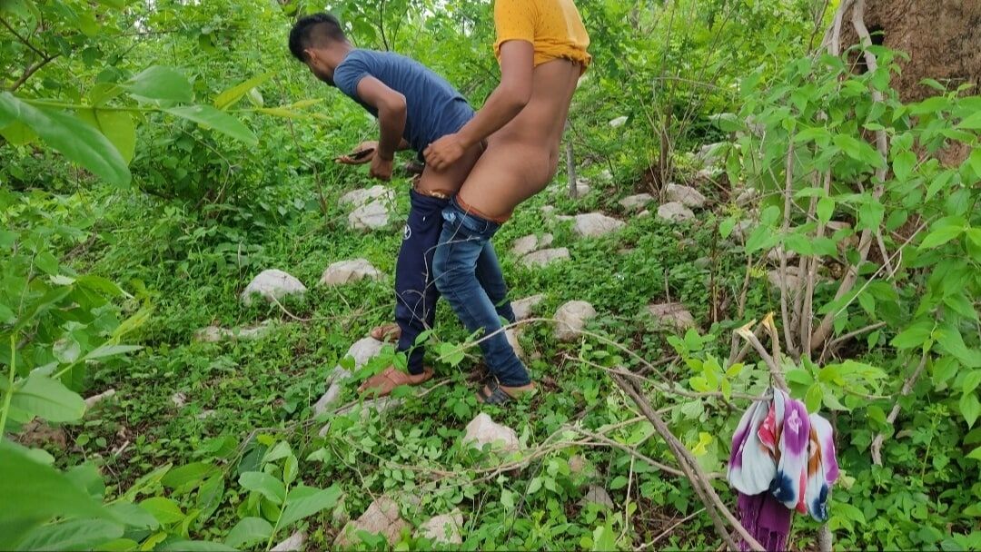 Forest outdoor romance in Desi beautiful gay