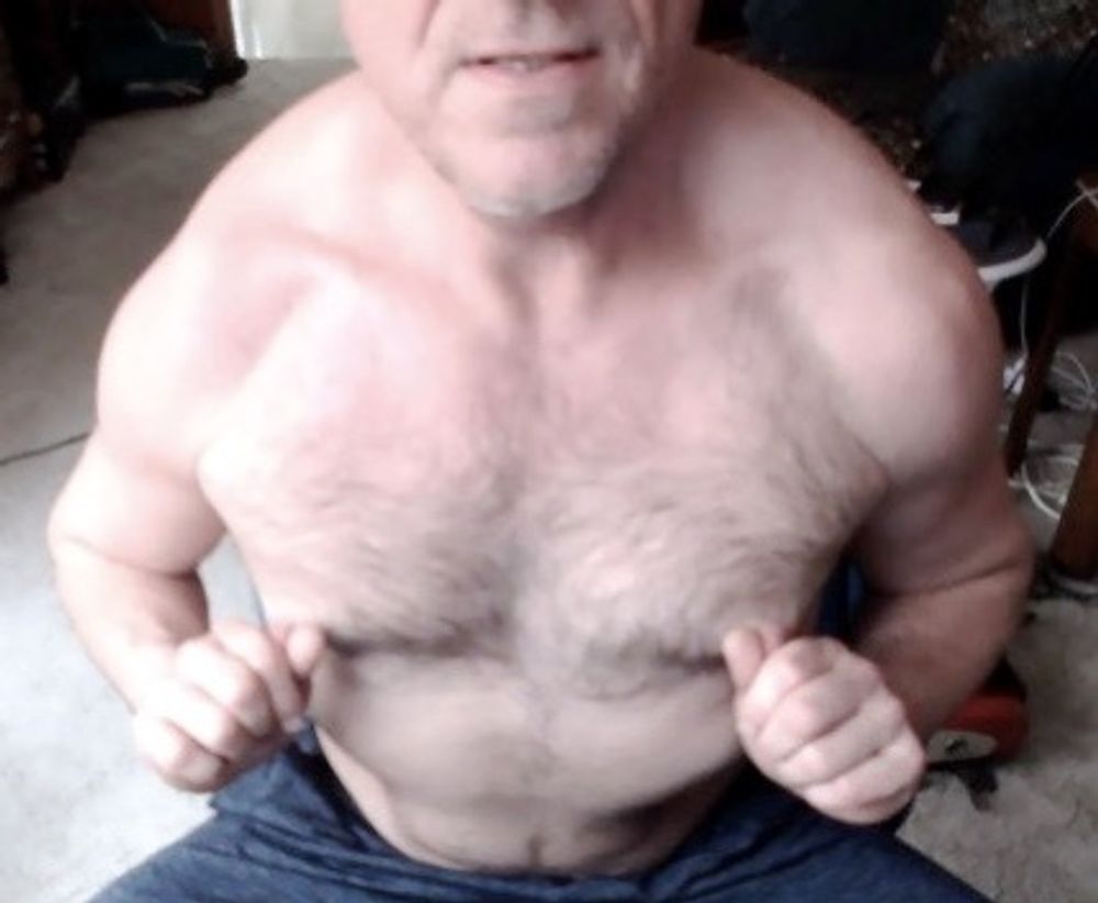 chestman48 nippleplaydotcom #11