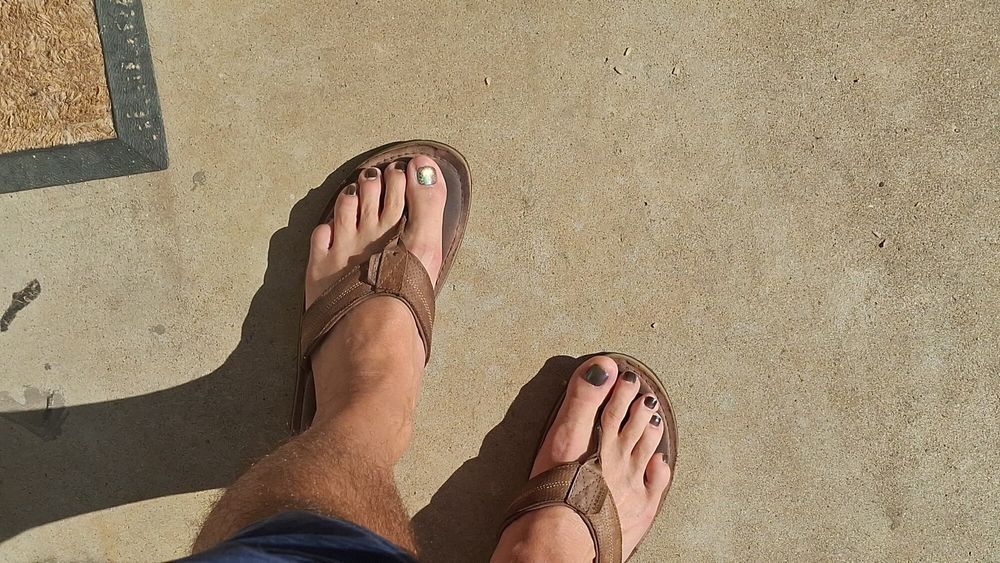 My feet and Pedicured toes #20