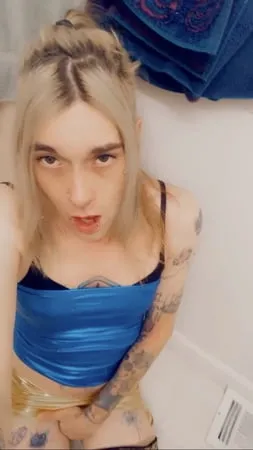 blue and yellow slut         