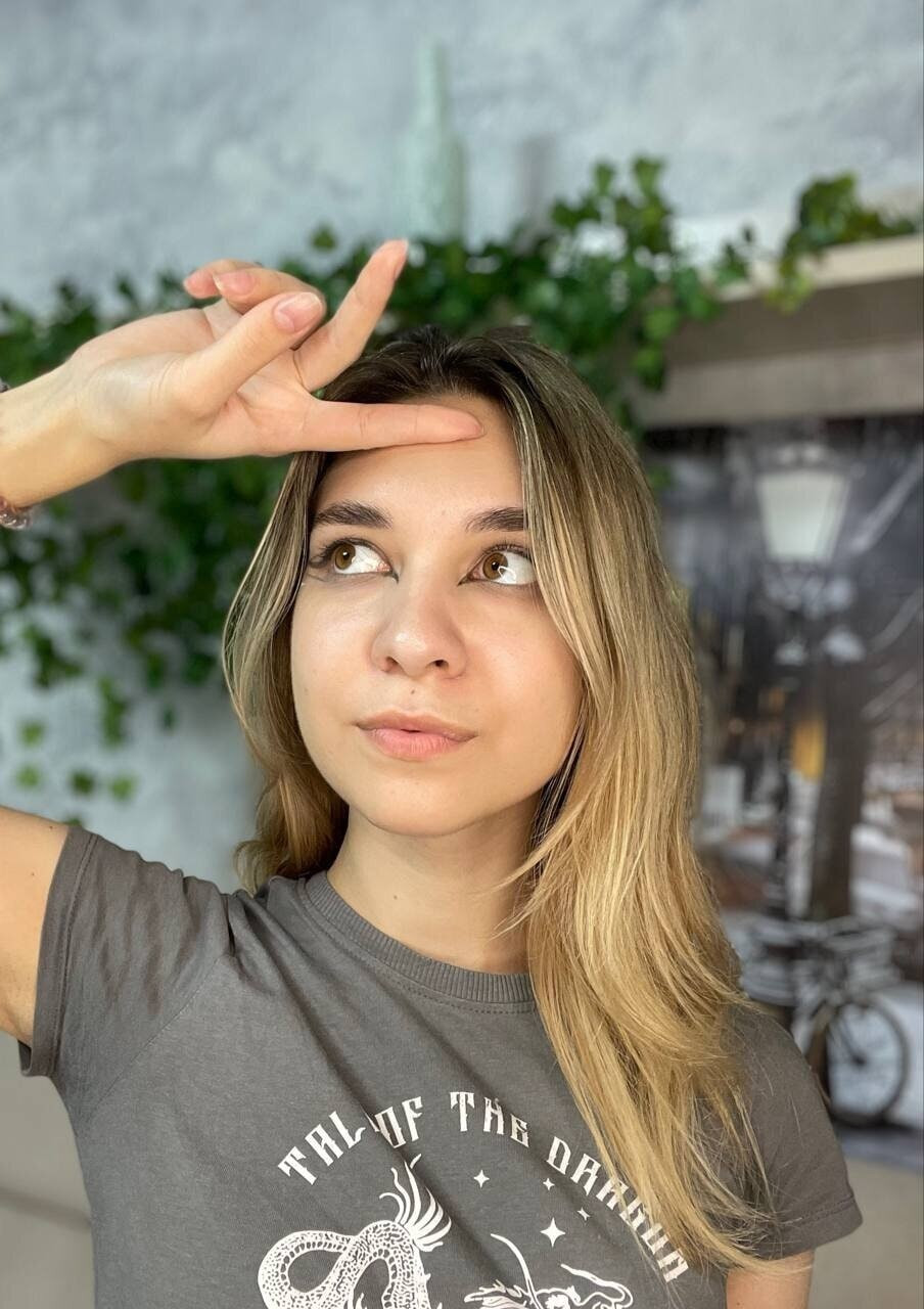 Cassandra Free Photos #42