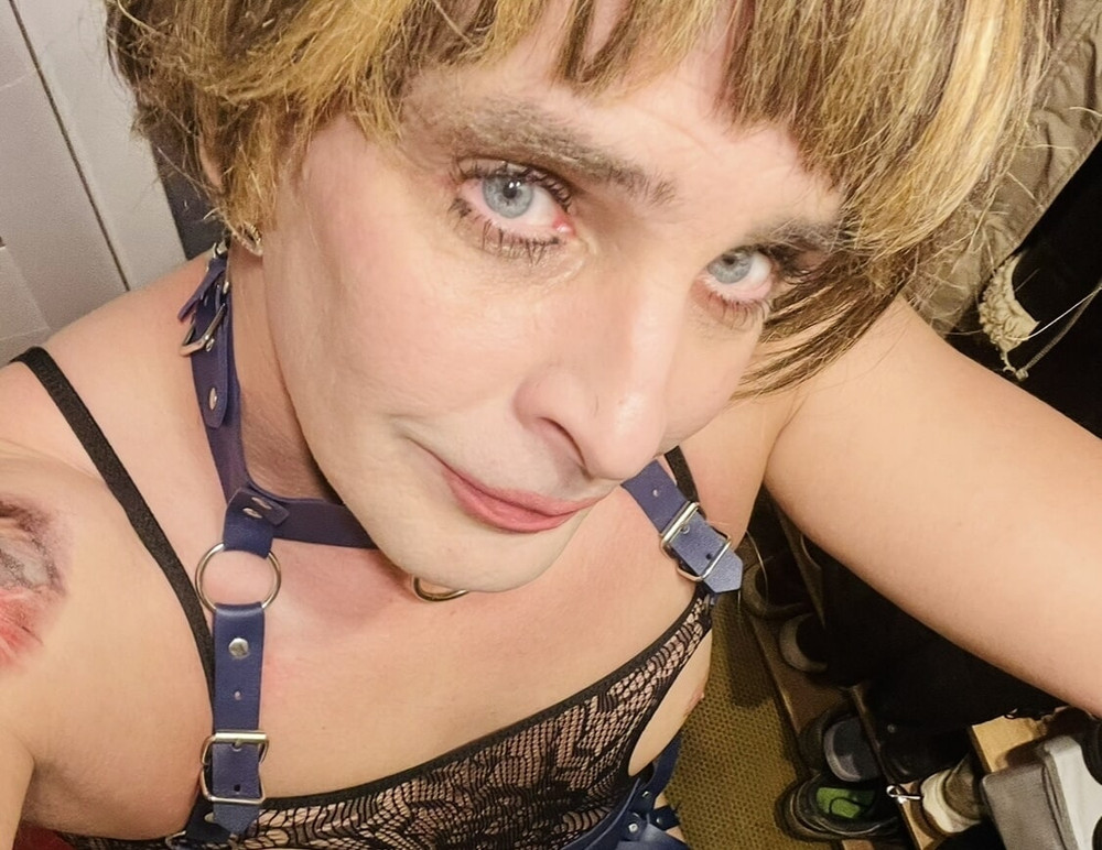Vikki #17