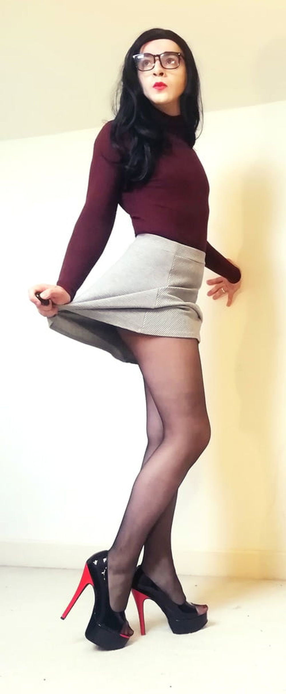 Marie Crossdresser secretary in seamless (nylon cock!!!) #9