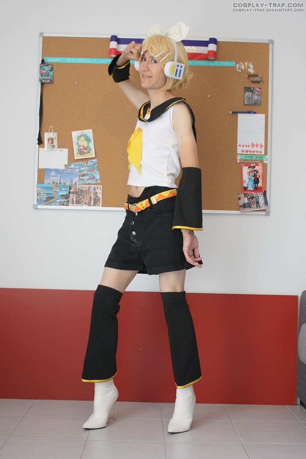 Crossdress cosplay Kinky Rin Kagamine #2