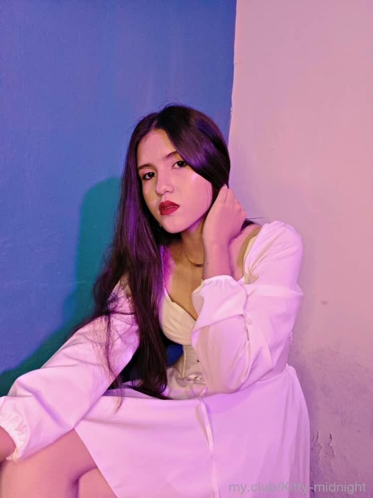 Kitty Free Photos #2