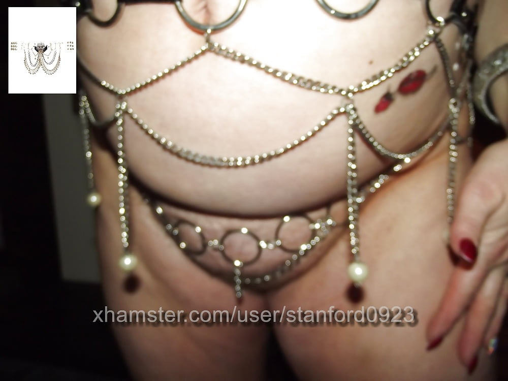 SLUTS CHAINS #25