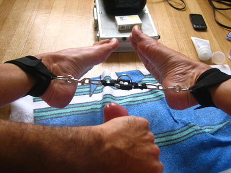Male Pretty Feet in Restraints Jacking Off