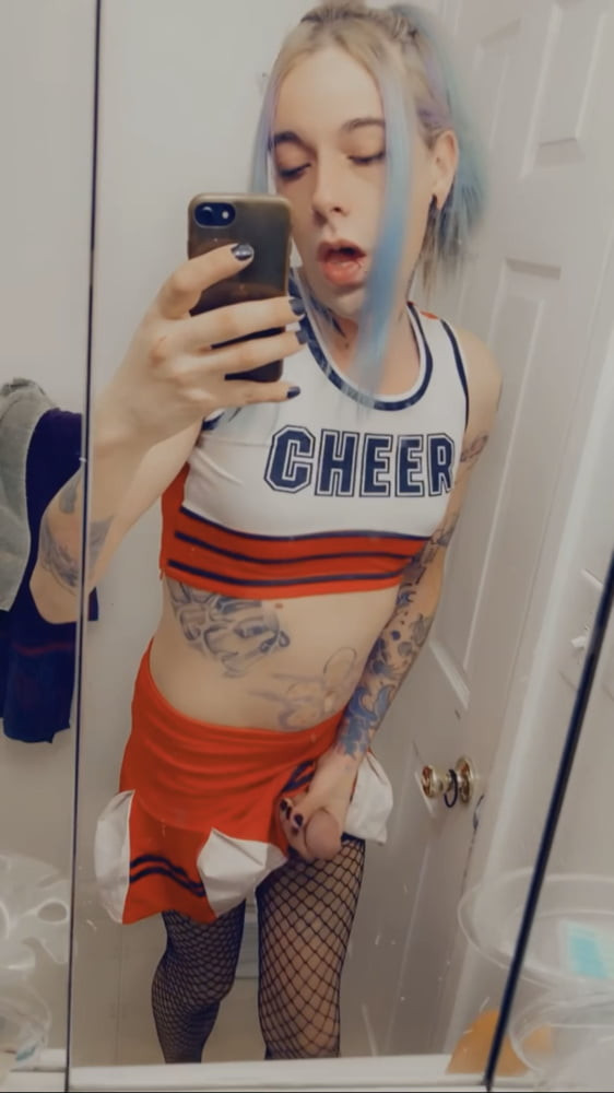 Hot Cheerleader #31