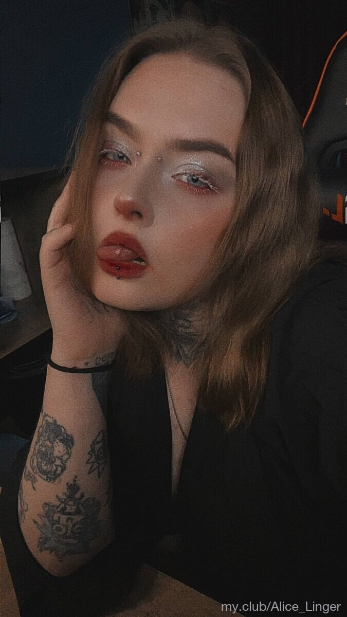 Alice Free Photos #11