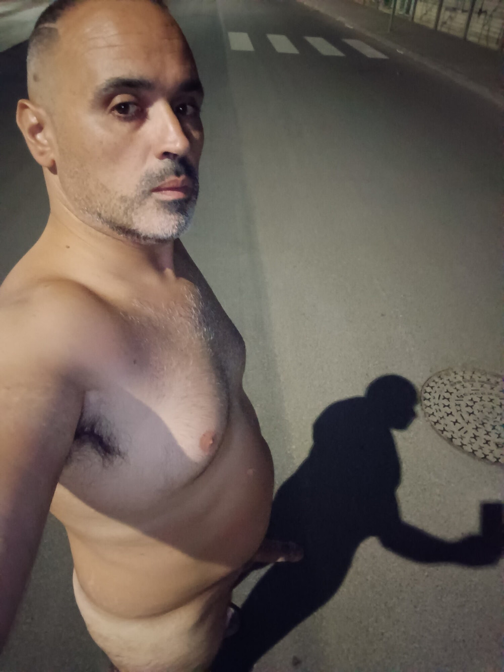 Ragazzo mostra il suo pisellino minuscolo  #38