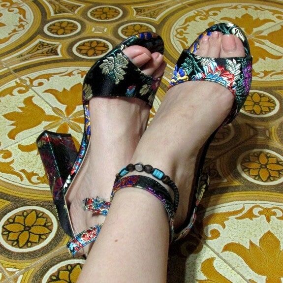 Sexy high heels and feet 💖 #47