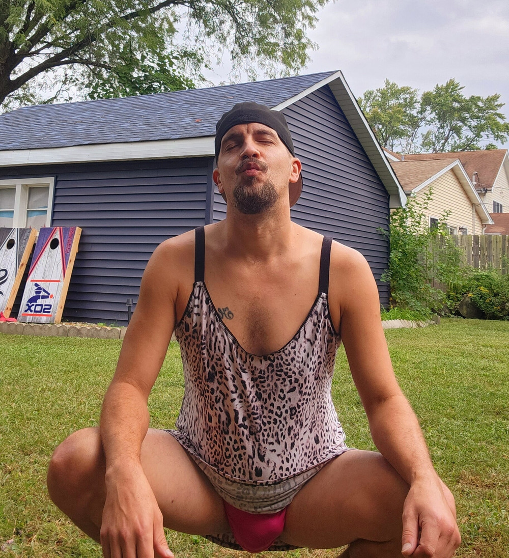 Outdoor sissy fag Ronnie #6