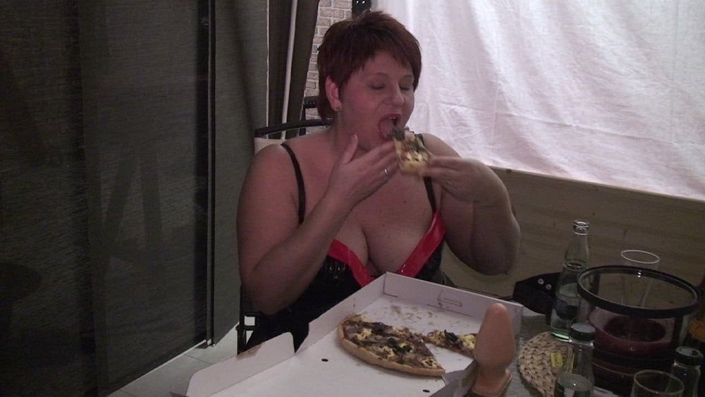 "I eat pizza " #2