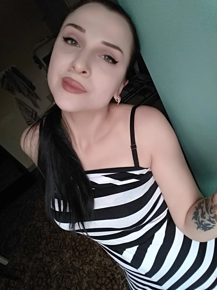 I know you like me .Please vote 