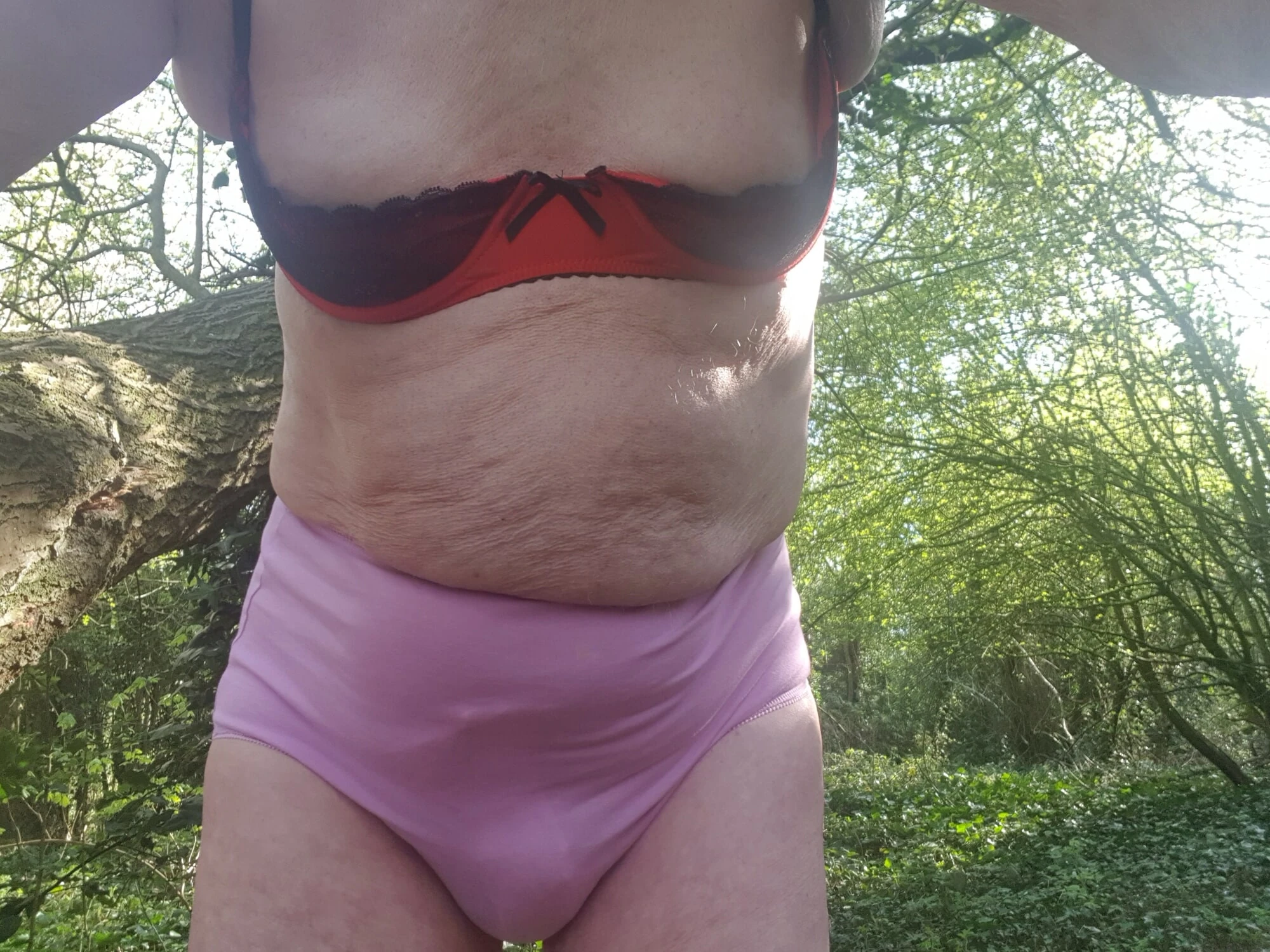 Half cup bra 