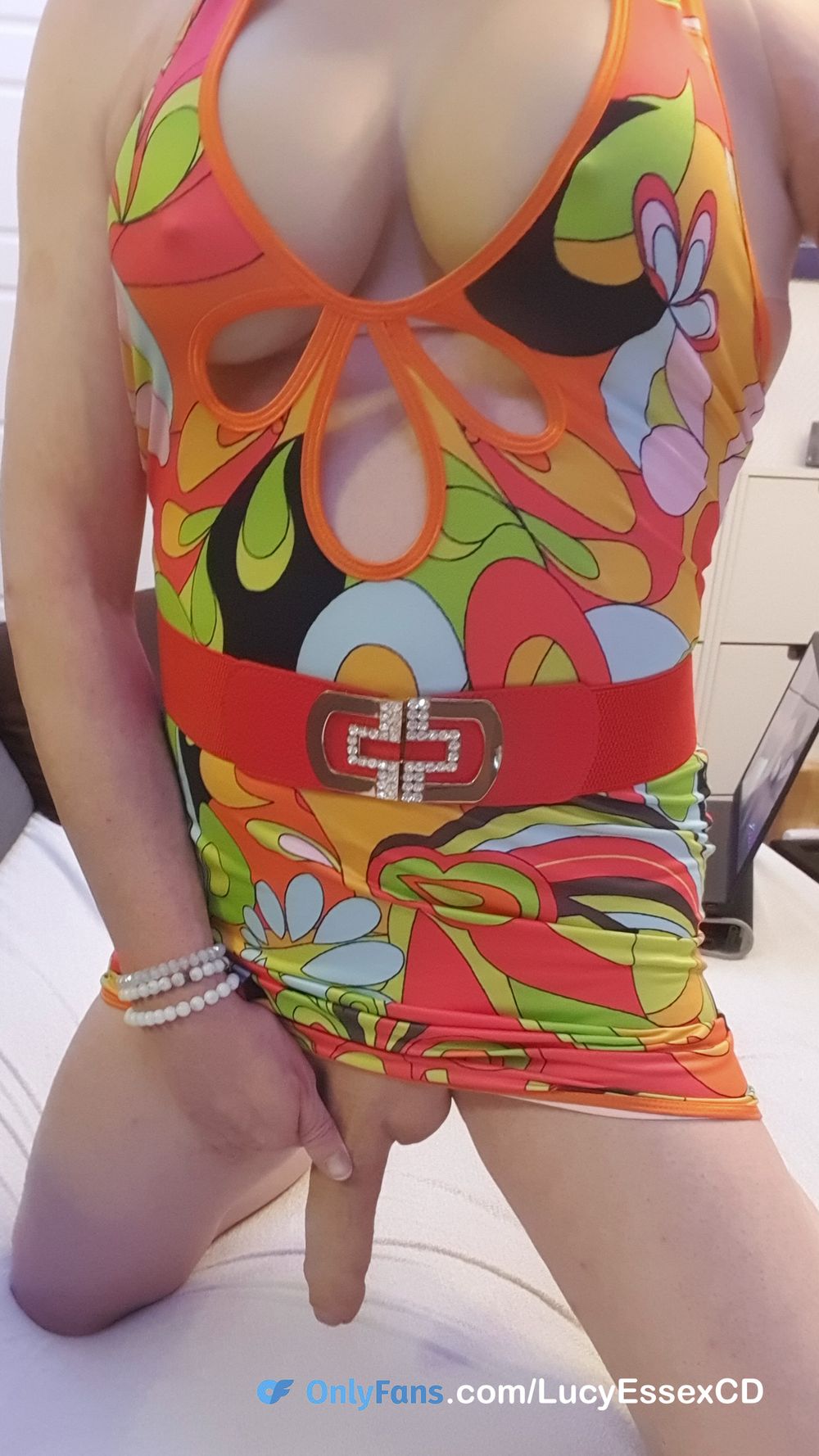 Sissy Lucy selfies in my flower power style summer dress #14