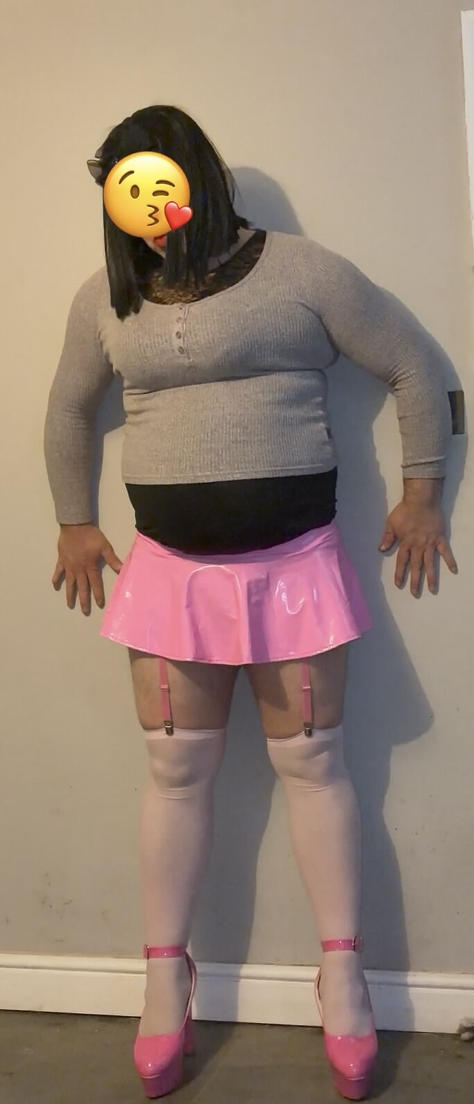 Stockings and pink heels 