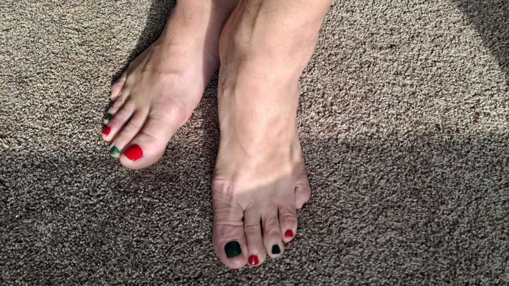 Holiday Toes #6