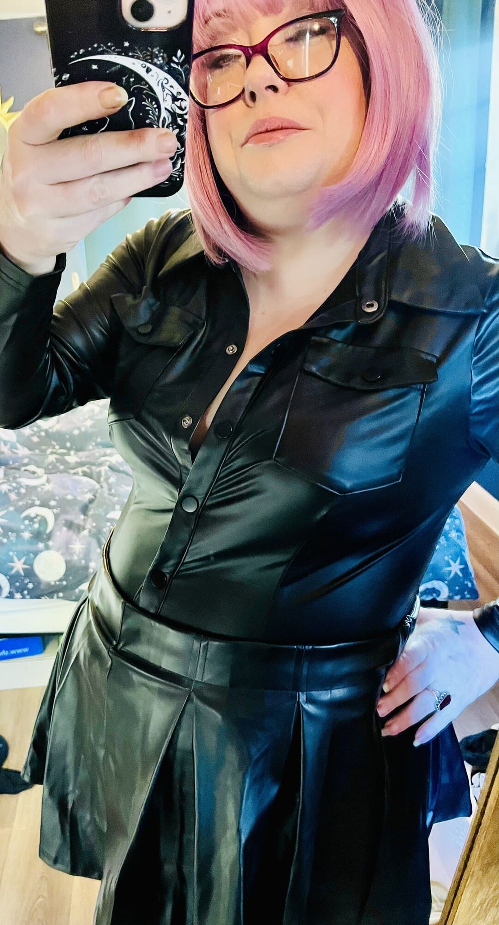 Tina Snua Selfies #44 - Leather Special #22