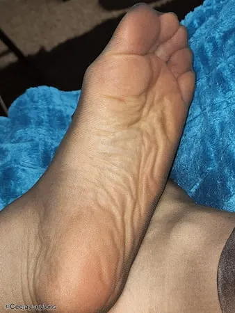 big sexy feet in black nylons           