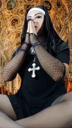 nun alana femboy         