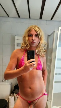 dutch sissy crossdresser tgirl barbie famkejames         