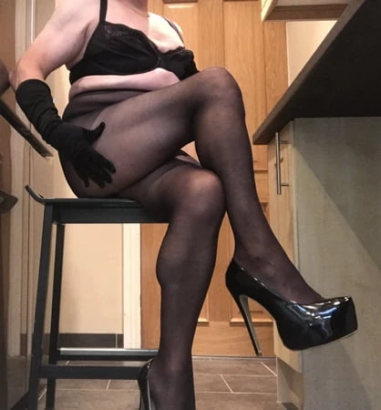sexy pantyhose slut