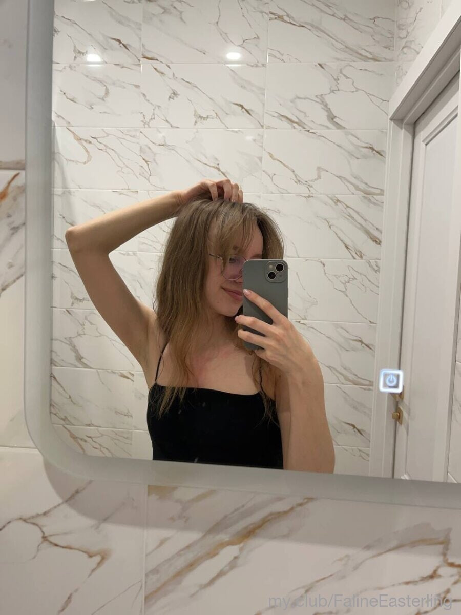 Ellen Free Photos #31