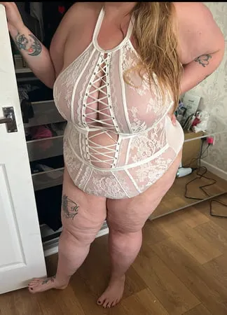 my sexy bbw mrs ready for a good threesome         