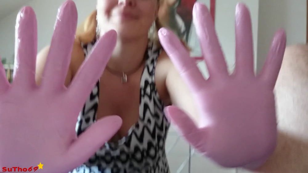 SuTho69 Pink Gloves #35
