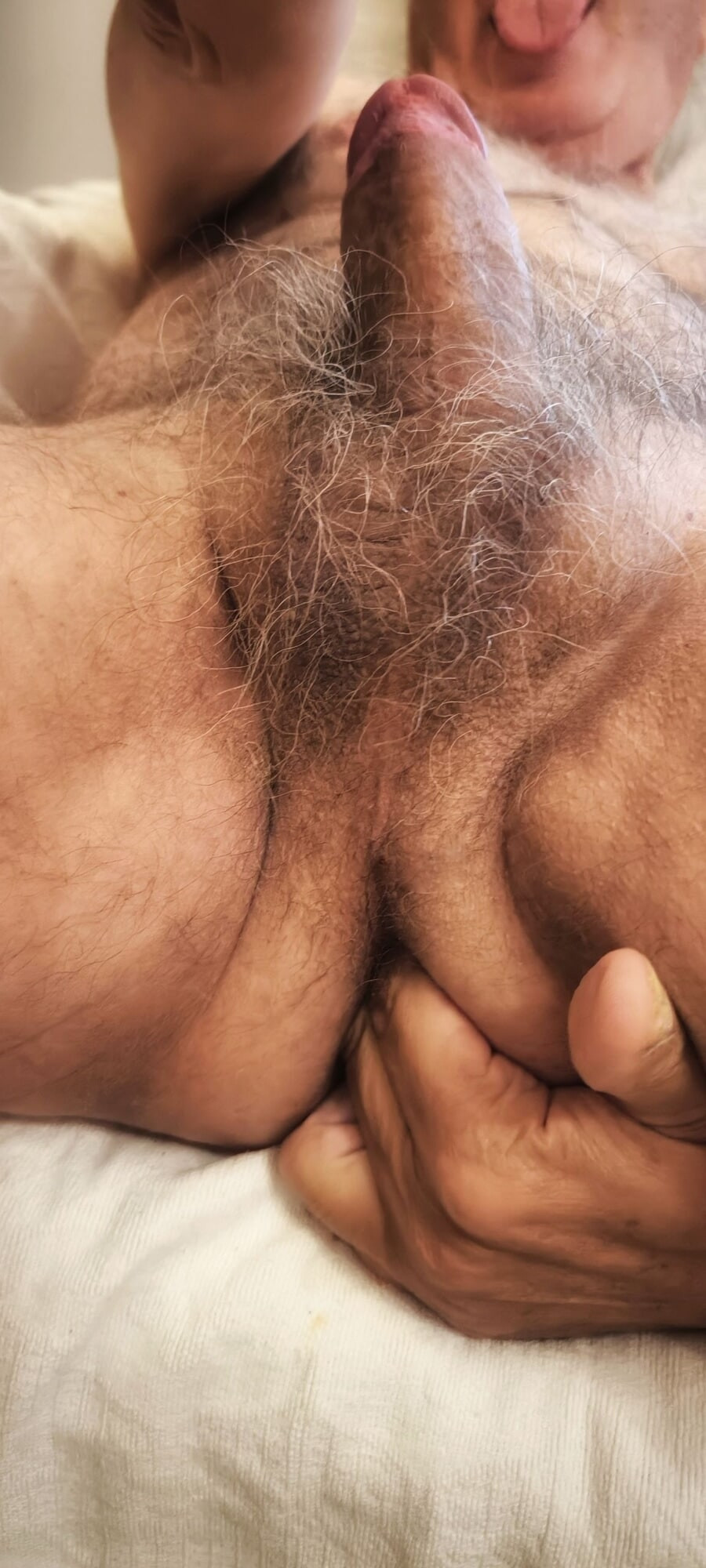 Tholenero's anal play with hard dick in the morning