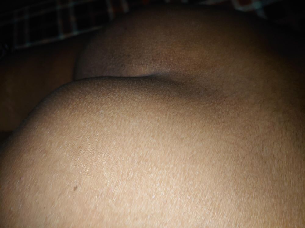 Sri Lankan MILF Sexy Ass And Hairy Pussy #9