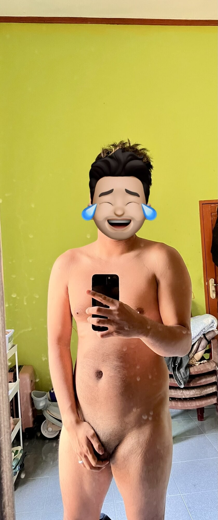 men show off