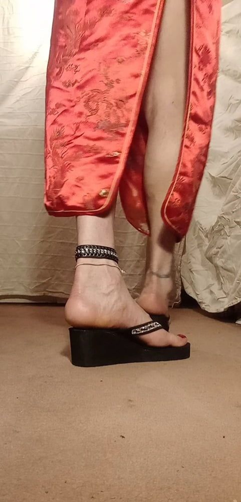 asian ts sexy feet in sandals, mules, high hells .  #28