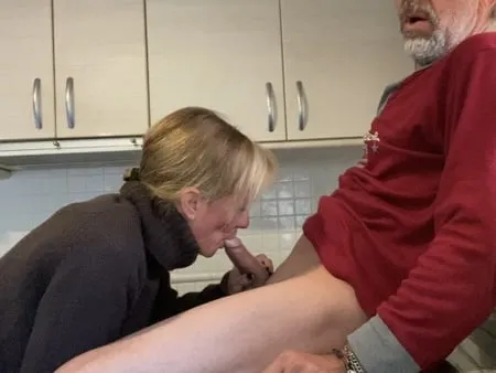 eating pussy and blowjob in the kitchen by wildspaincouple         