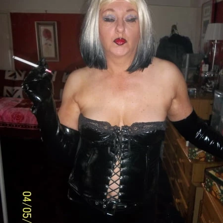 SHIRLEY SLUT 215
