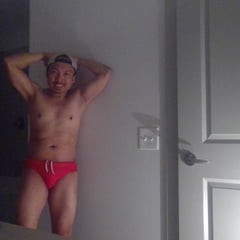 Posin&#039; in Red Speedos!