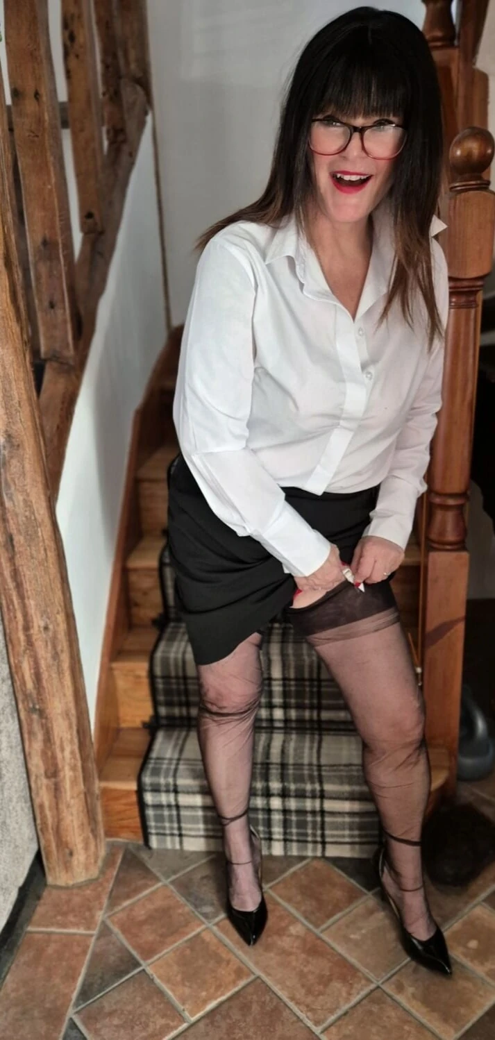 Secretary loves Nylon Stockings  #47