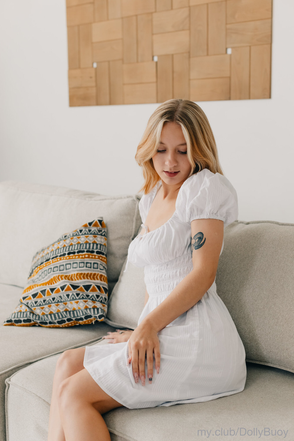 Ellie Dolly Free Photos #37