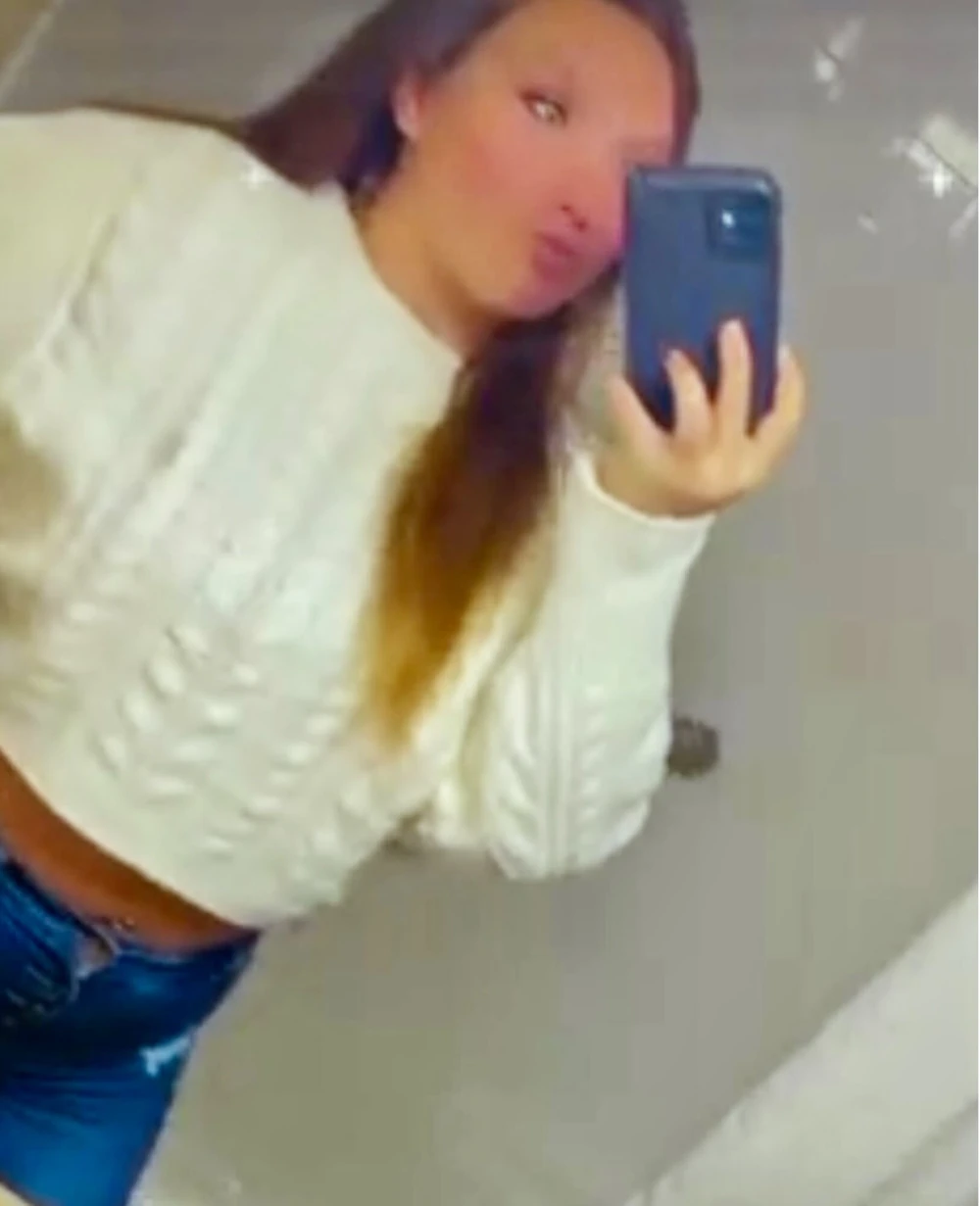 Photos of me in my white sweater and later fingering in it  #4
