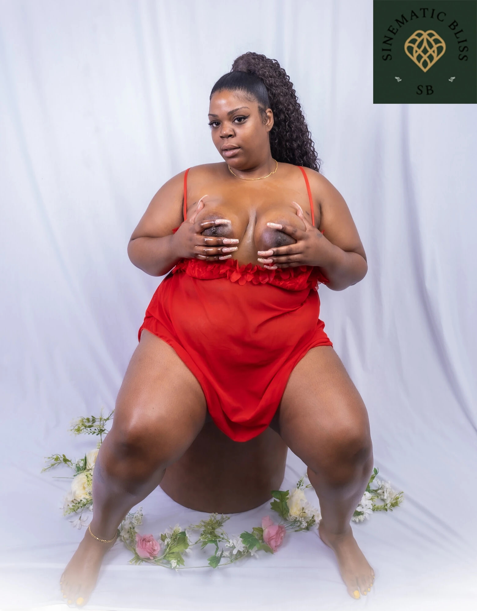 Pretty BBW Shows Tits #20