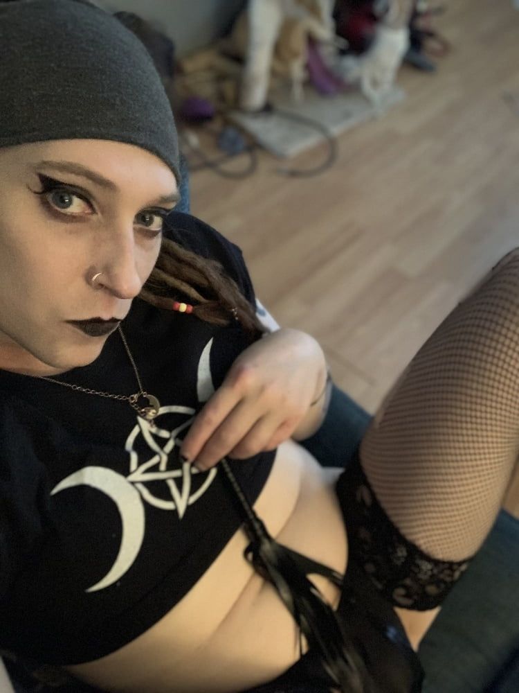 Trans goth girl AmberAddamsTG in lingerie 
