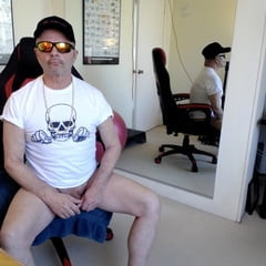 只是我中的一些人在 stripchat.com 霍达德