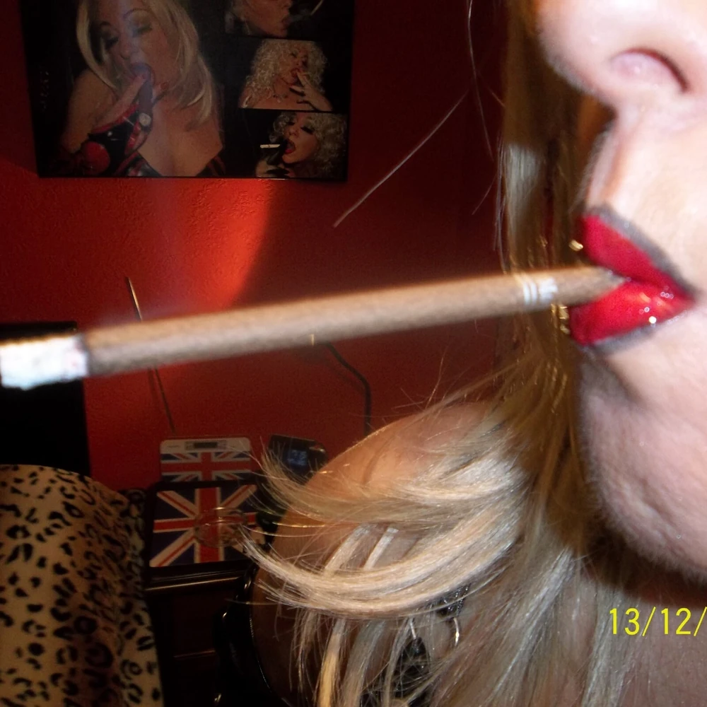 SHIRLEY SLUT 319