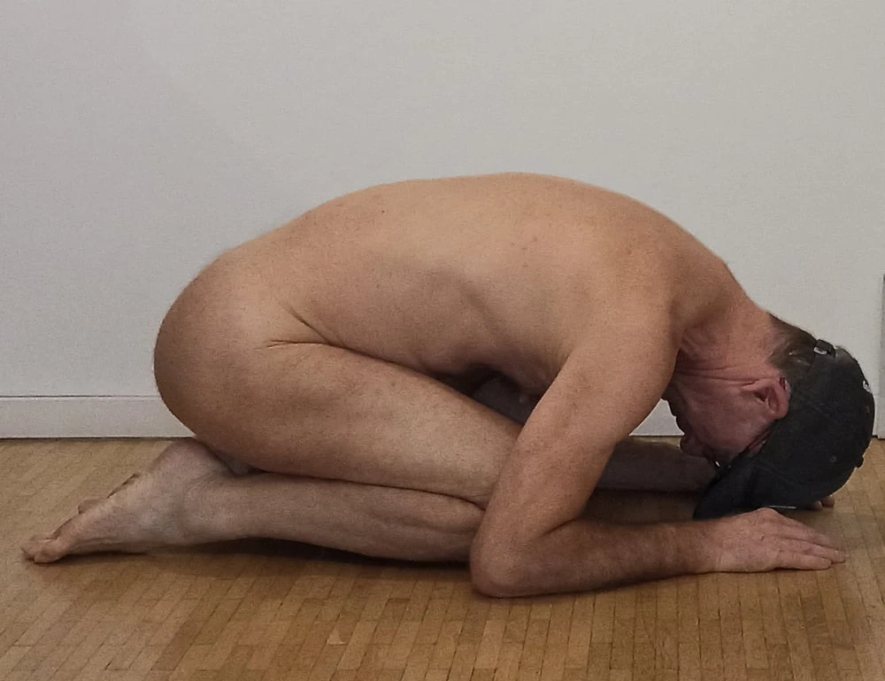 The slave, naked, Open, caged #3