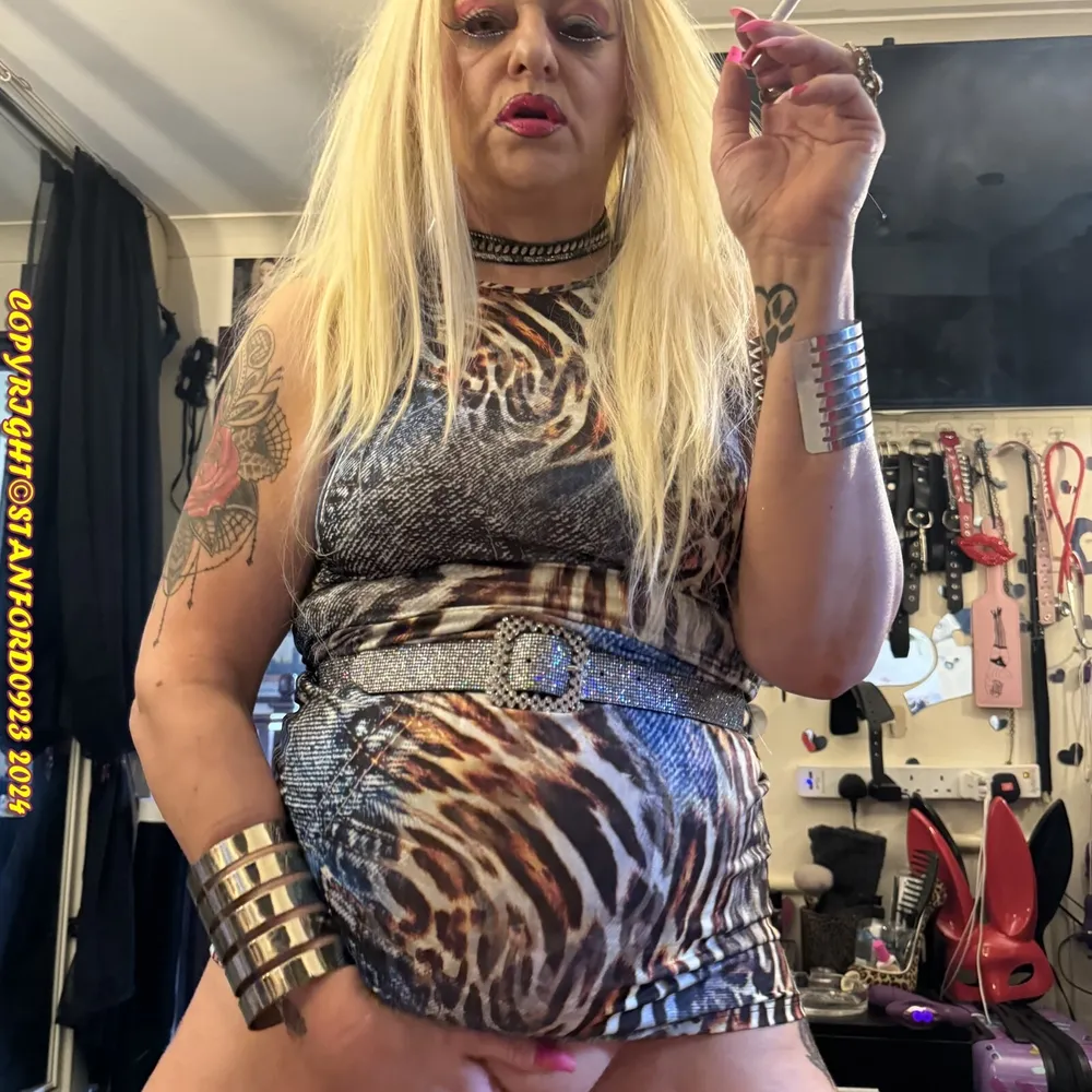 SHIRLEY HIPPY SLUT #45