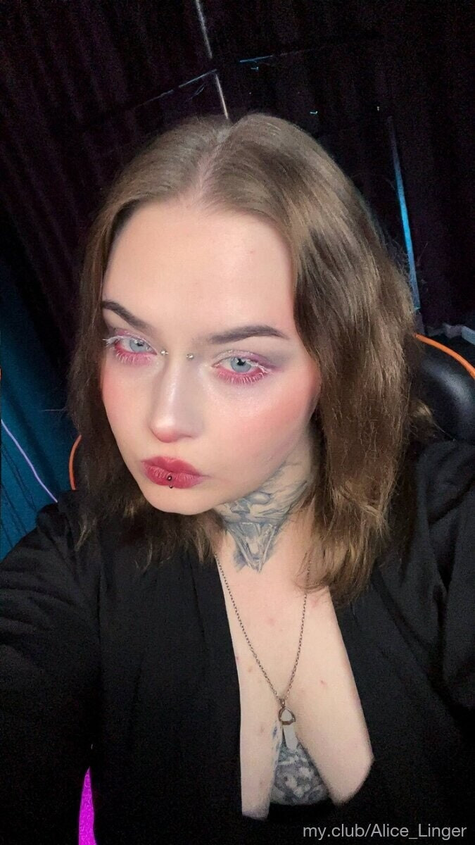 Alice Free Photos #10